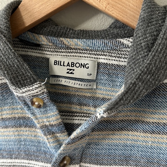 Billabong Women's Core Fit/Stretch Striped Hooded Button Down Sweatshirt Small - Picture 4 of 14